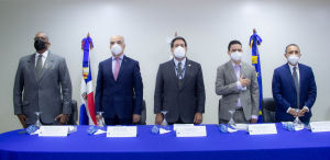 Entregan primer registro de inmuebles del Estado